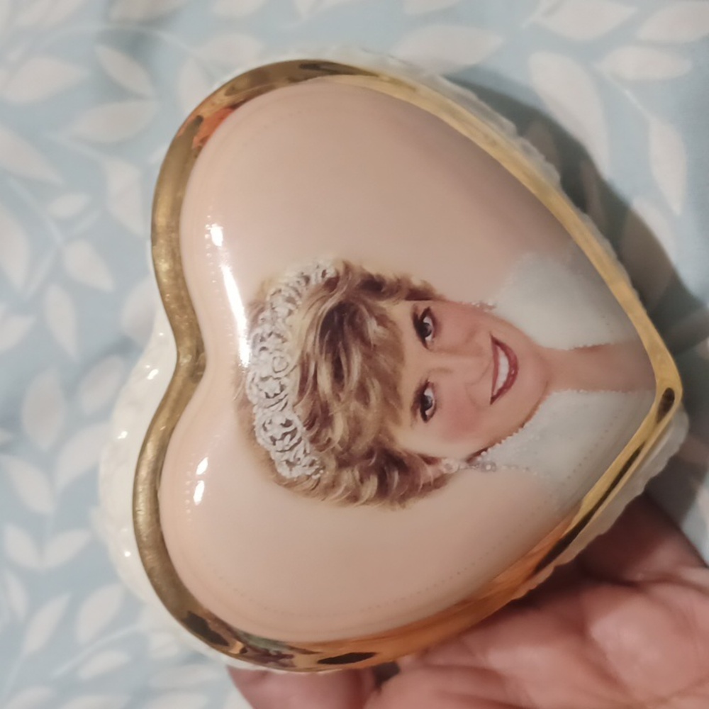 Princess Diana Music Box